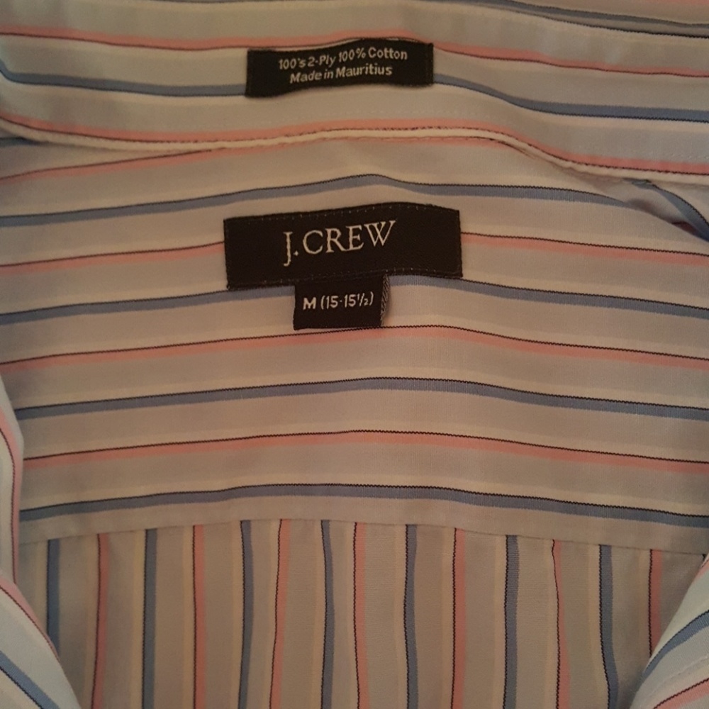 Button down - Picture 2 of 2